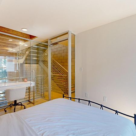 Modern Loft-Style Townhouse In Los Angeles Exterior foto